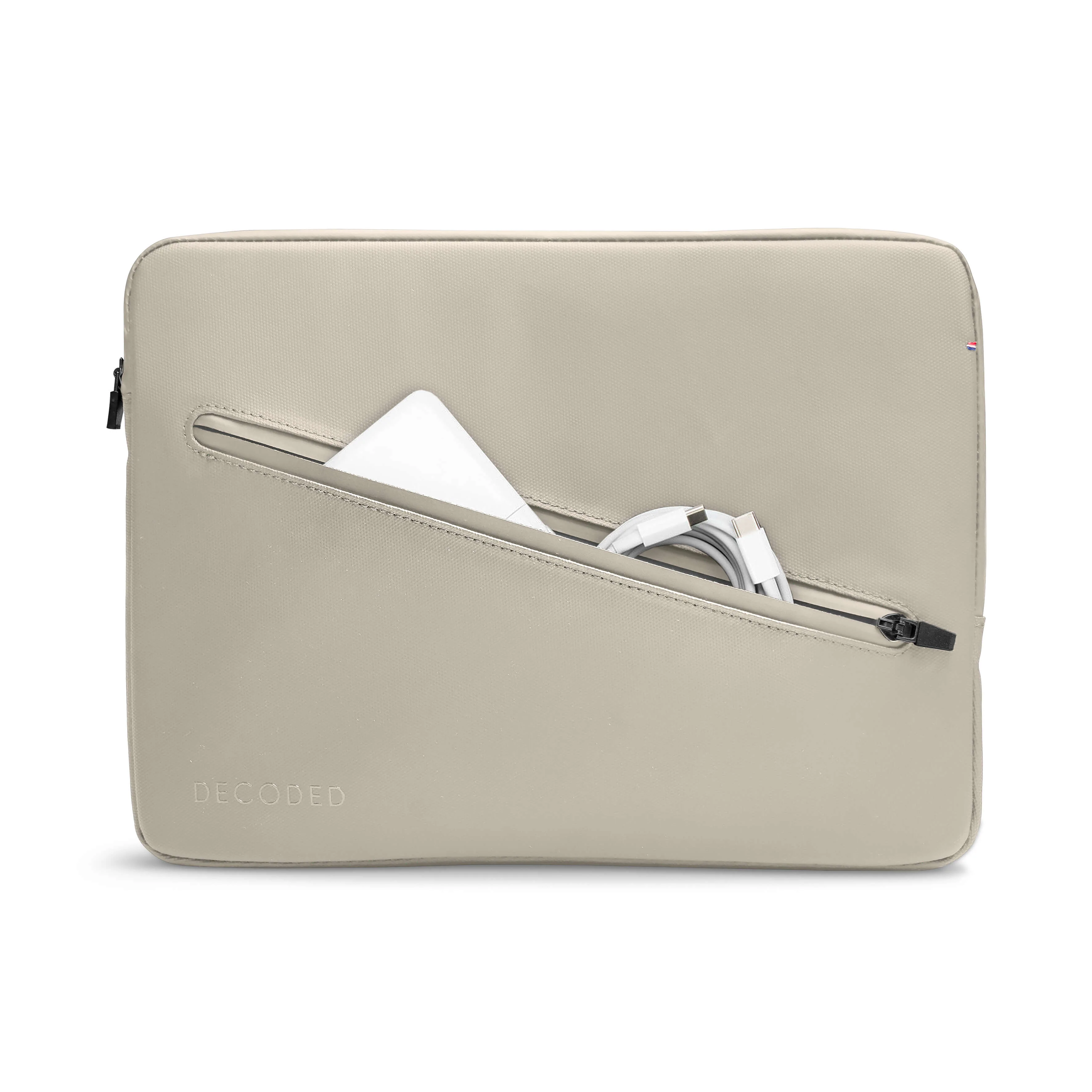 Frame Sleeve Coated Nylon | Clay | Macbook 15 Inch | D24MB15S2CY - Image 3